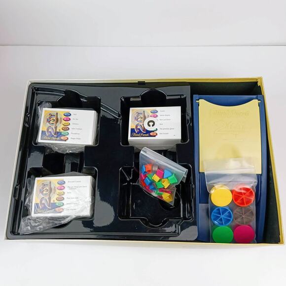 HASBRO Trivial Pursuit 20th Anniversary Edition 2002 Board Game - Picture 4 of 5